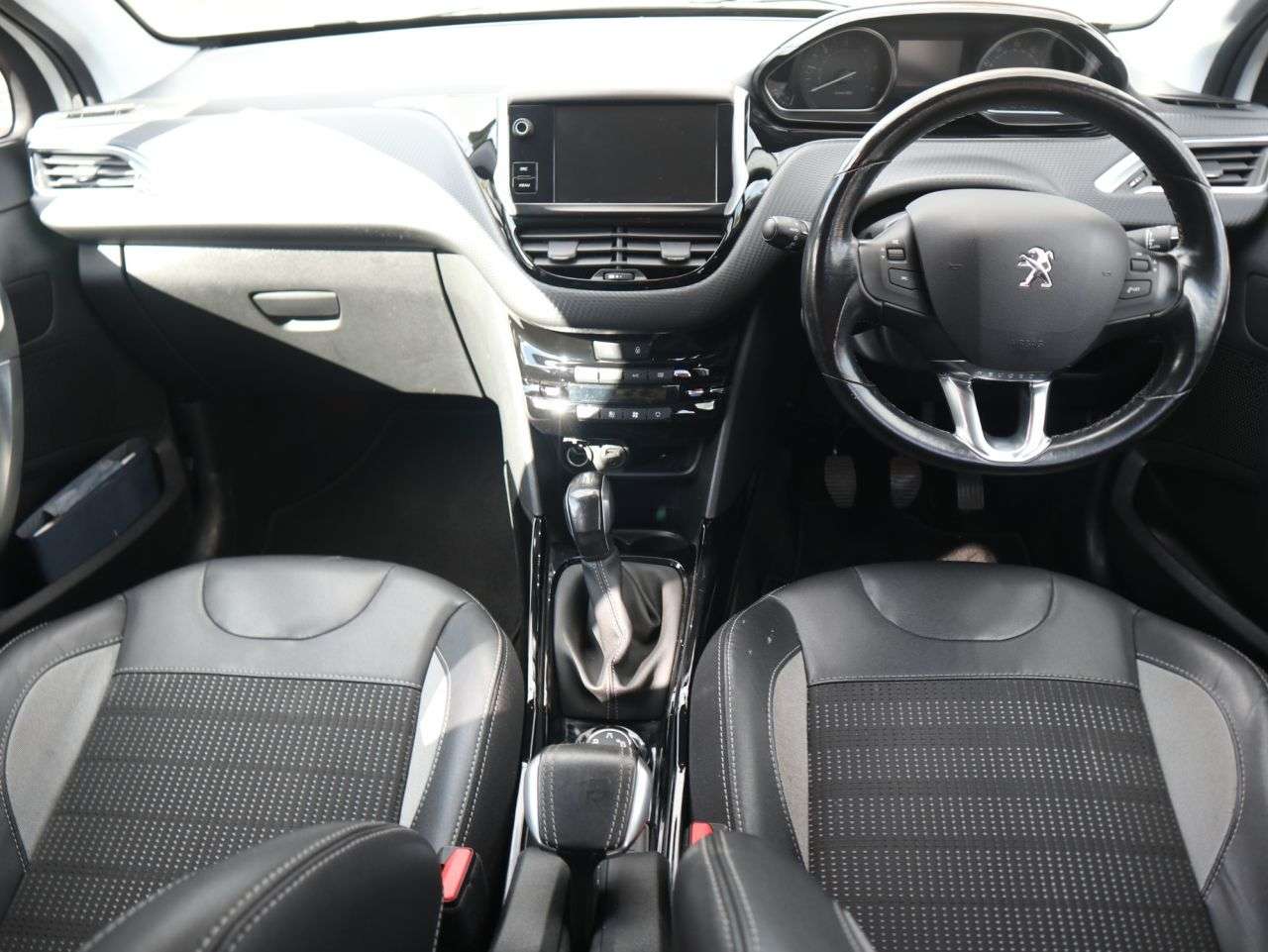 A 2017 PEUGEOT 2008 1.6 BlueHDi Allure SUV 5dr Diesel Manual Euro 6 (100 ps) *2 YEAR WTY FROM £ A 2017 PEUGEOT 2008 1.6 BlueHDi Allure SUV 5dr Diesel Manual Euro 6 (100 ps) *2 YEAR WTY FROM £
