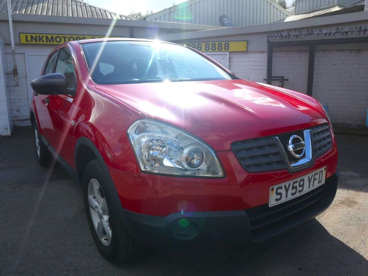 A 2009 NISSAN QASHQAI 1.6 Visia Hatchback 5dr Petrol Manual 2WD (159 g/km, 113 bhp) * HPI CLEAR - A 2009 NISSAN QASHQAI 1.6 Visia Hatchback 5dr Petrol Manual 2WD (159 g/km, 113 bhp) * HPI CLEAR -