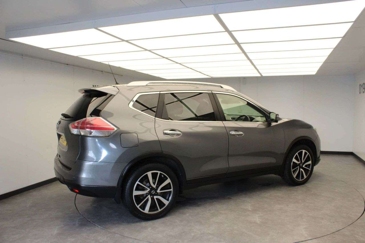 A 2016 NISSAN X-TRAIL 1.6 dCi Tekna SUV 5dr Diesel Manual Euro 6 (s/s) (130 ps) *2 YEAR WTY FROM A 2016 NISSAN X-TRAIL 1.6 dCi Tekna SUV 5dr Diesel Manual Euro 6 (s/s) (130 ps) *2 YEAR WTY FROM