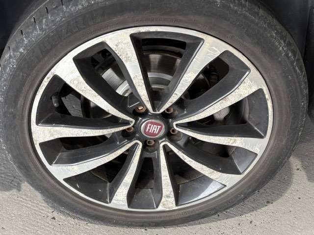 A 2017 FIAT TIPO 1.6 MultiJetII Lounge Estate 5dr Diesel Manual Euro 6 (s/s) (120 ps) *2 YEA A 2017 FIAT TIPO 1.6 MultiJetII Lounge Estate 5dr Diesel Manual Euro 6 (s/s) (120 ps) *2 YEA