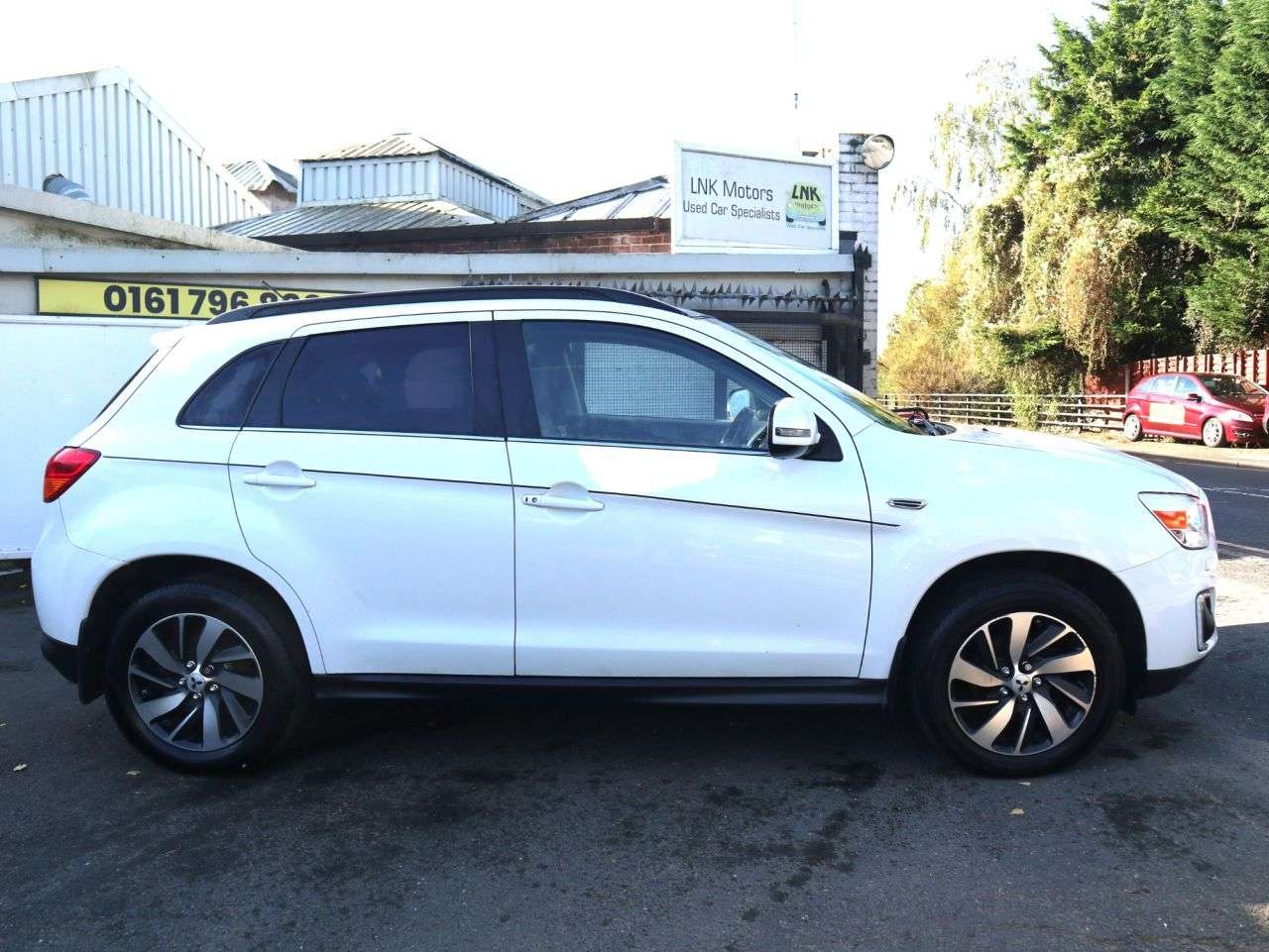A 2015 MITSUBISHI ASX 1.8D 4 SUV 5dr Diesel Manual 4WD Euro 5 (114 ps) *2 YEAR WTY FROM £99 + 12 A 2015 MITSUBISHI ASX 1.8D 4 SUV 5dr Diesel Manual 4WD Euro 5 (114 ps) *2 YEAR WTY FROM £99 + 12