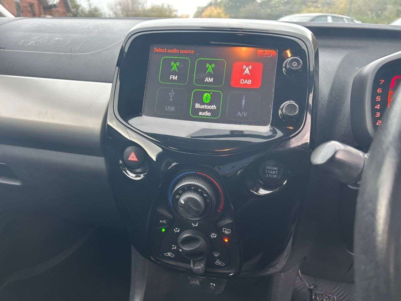 2017 PEUGEOT 108 2017 PEUGEOT 108