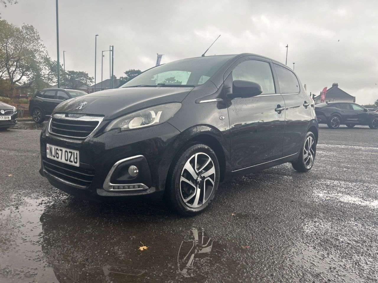 A 2017 PEUGEOT 108 1.2 PureTech Allure Hatchback 5dr Petrol Manual Euro 6 (82 ps) *2 YEAR WTY A 2017 PEUGEOT 108 1.2 PureTech Allure Hatchback 5dr Petrol Manual Euro 6 (82 ps) *2 YEAR WTY