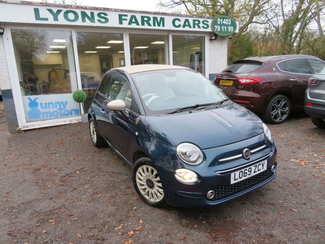 A 2019 FIAT 500C 1.2 CONVERTIBLE LOUNGE 2d 69 BHP APPLE CARPLAY / ANDROID + DAB A 2019 FIAT 500C 1.2 CONVERTIBLE LOUNGE 2d 69 BHP APPLE CARPLAY / ANDROID + DAB