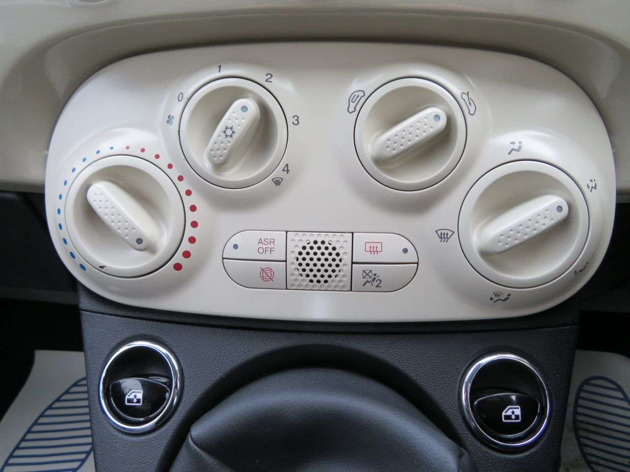 2019 FIAT 500C 2019 FIAT 500C