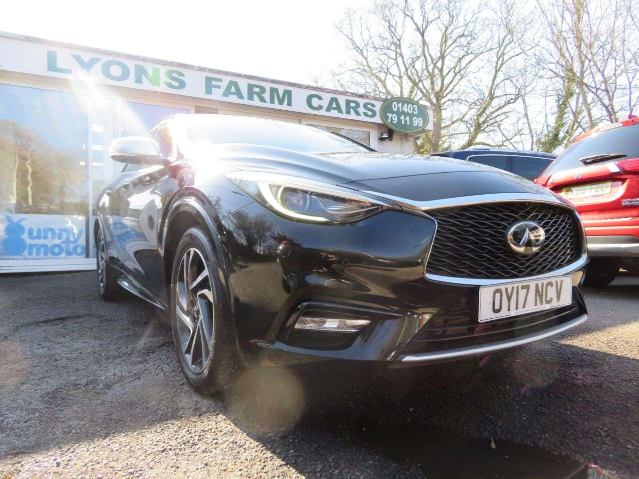 2017 INFINITI Q30 2017 INFINITI Q30