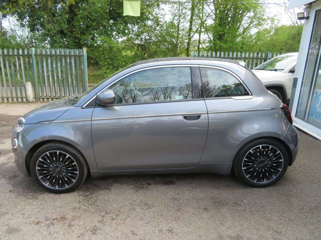 2021 FIAT 500E C 2021 FIAT 500E C