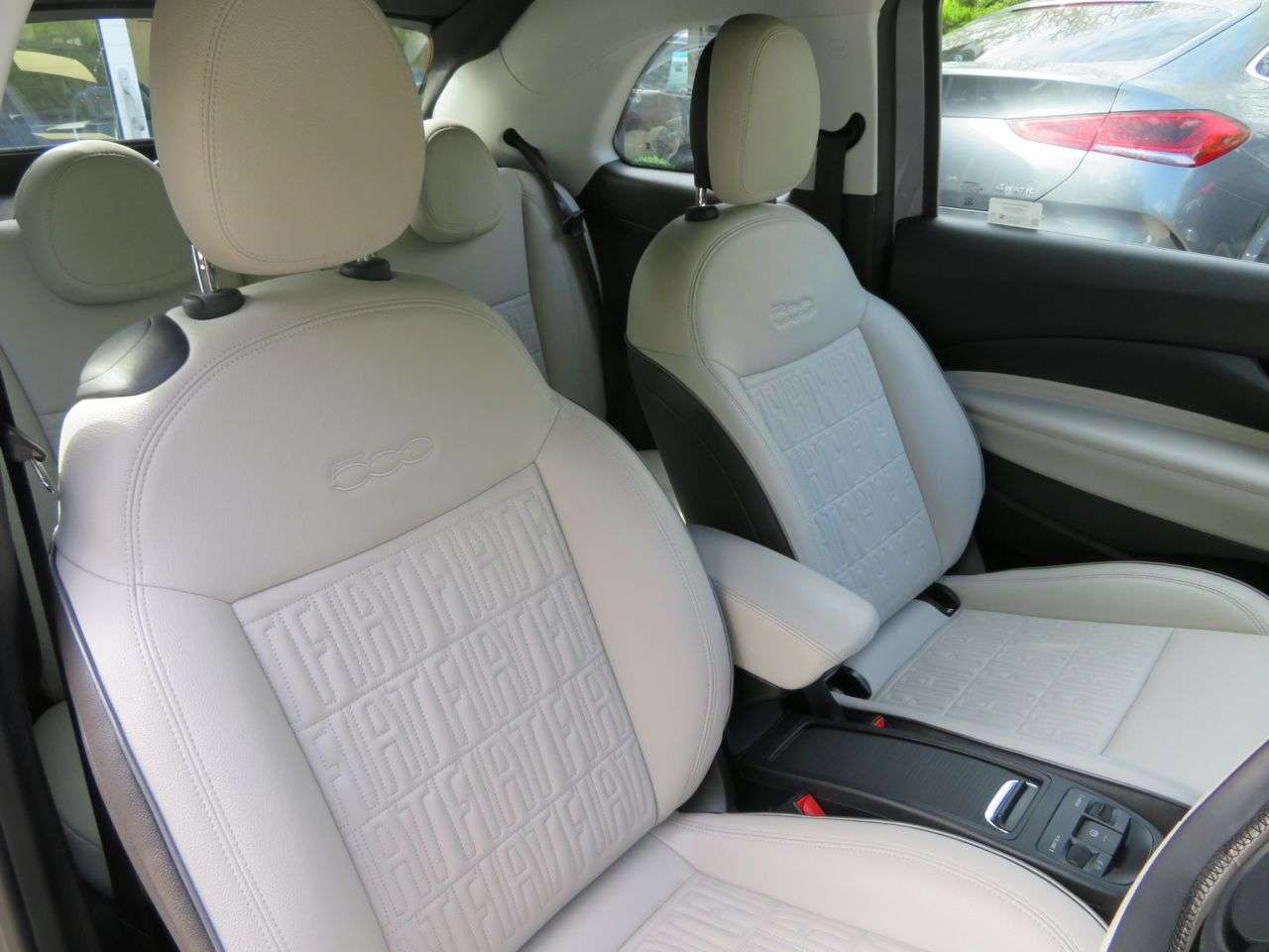 2021 FIAT 500E C 2021 FIAT 500E C