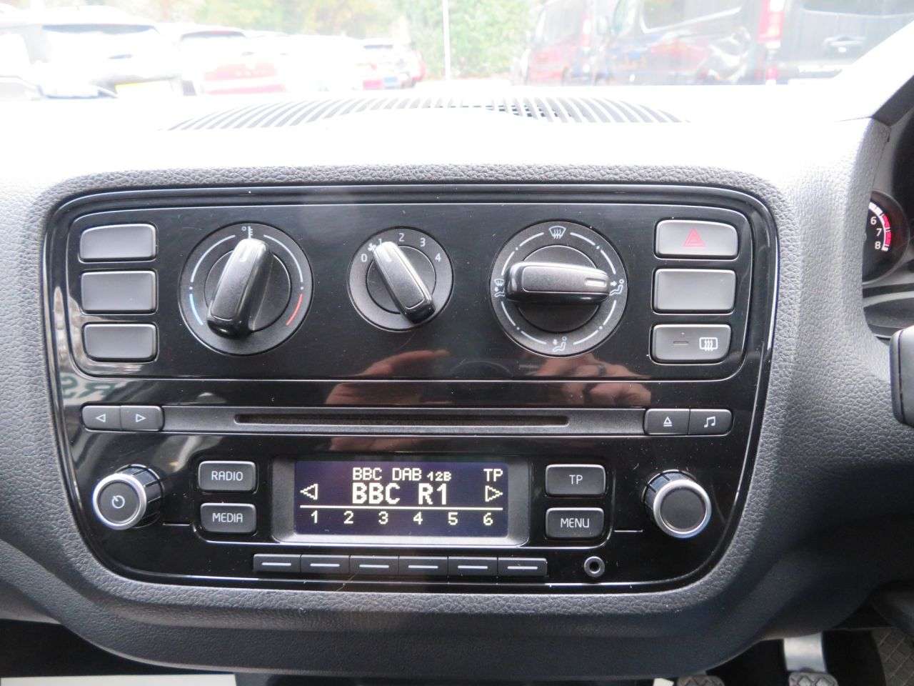 2015 VOLKSWAGEN UP! 2015 VOLKSWAGEN UP!