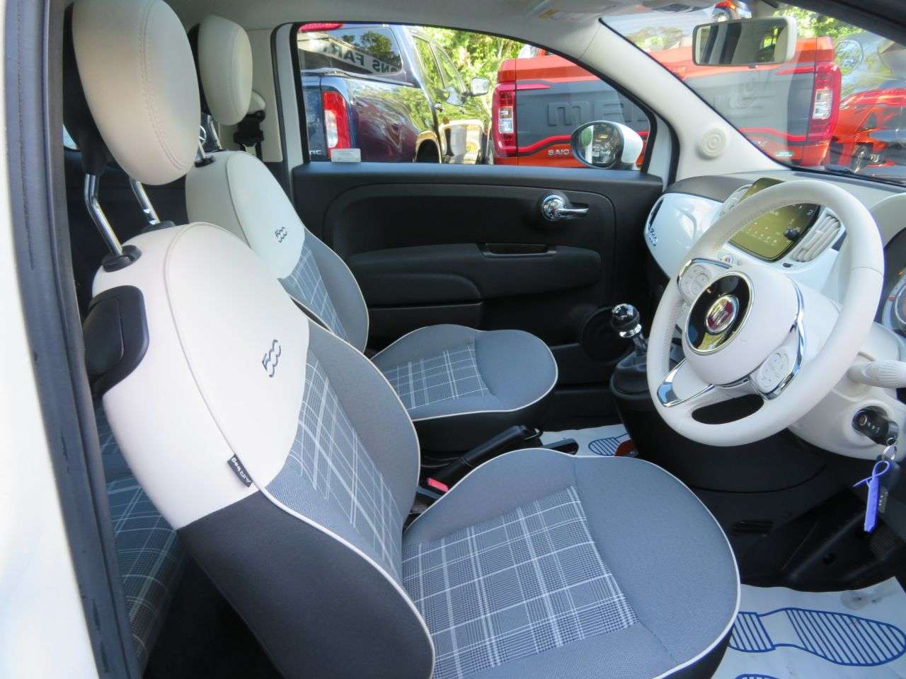 2021 FIAT 500 2021 FIAT 500