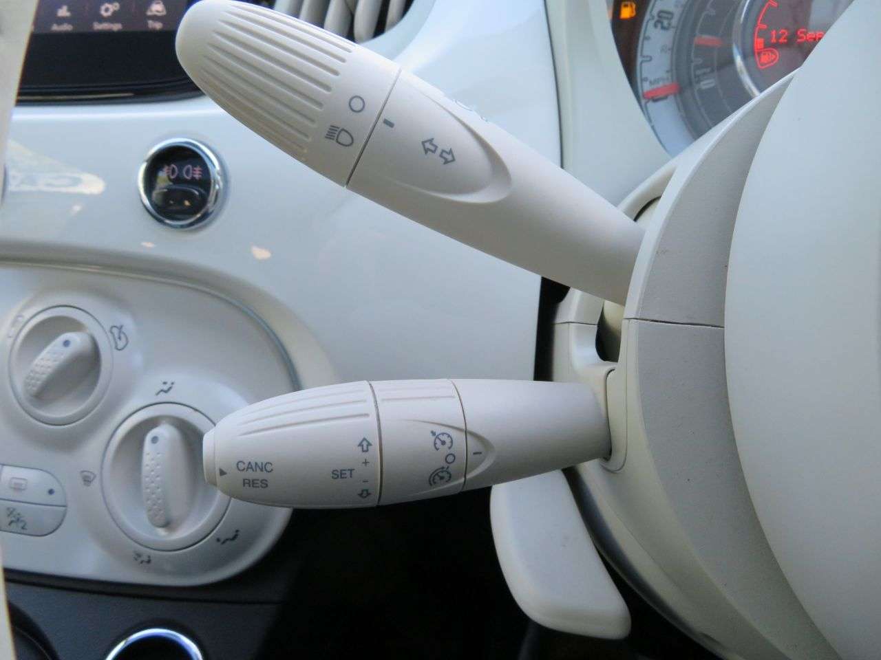 2021 FIAT 500 2021 FIAT 500