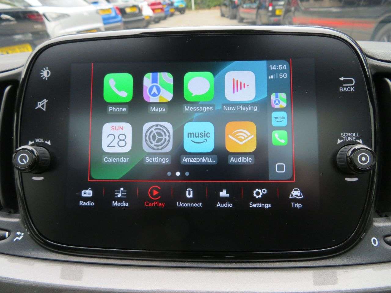 A 2022 FIAT 500 1.0 MHEV Dolcevita Hatchback 3dr Petrol Manual Euro 6 (s/s) (70 bhp) 7"APPL A 2022 FIAT 500 1.0 MHEV Dolcevita Hatchback 3dr Petrol Manual Euro 6 (s/s) (70 bhp) 7"APPL