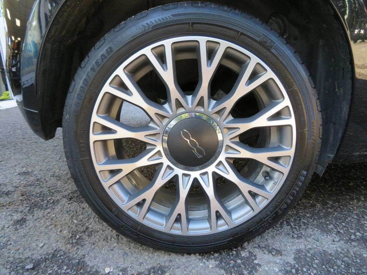 A 2022 FIAT 500 1.0 MHEV Dolcevita Plus + Hatchback 3dr Petrol Manual Euro 6 (s/s) (70 bhp) A 2022 FIAT 500 1.0 MHEV Dolcevita Plus + Hatchback 3dr Petrol Manual Euro 6 (s/s) (70 bhp)