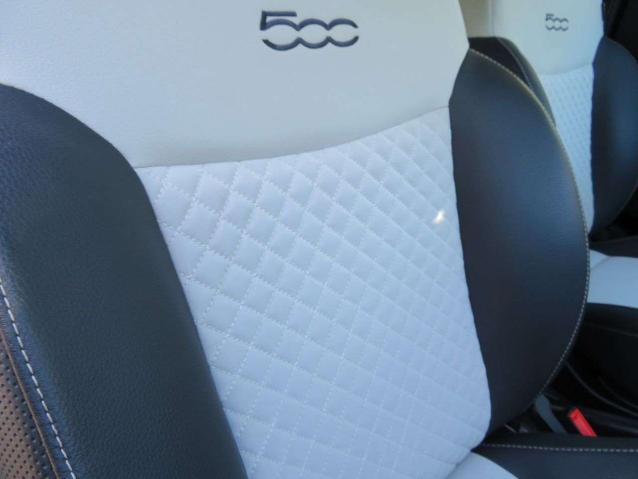 2022 FIAT 500 2022 FIAT 500