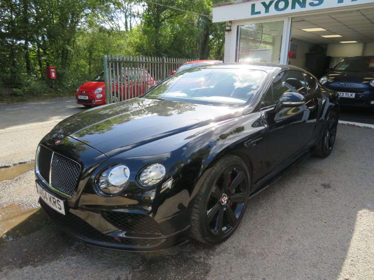 A 2016 BENTLEY CONTINENTAL 4.0 V8 GT S Coupe 2dr Petrol Automatic 4WD Euro 6 (528 ps) Four Wheel Drive A 2016 BENTLEY CONTINENTAL 4.0 V8 GT S Coupe 2dr Petrol Automatic 4WD Euro 6 (528 ps) Four Wheel Drive