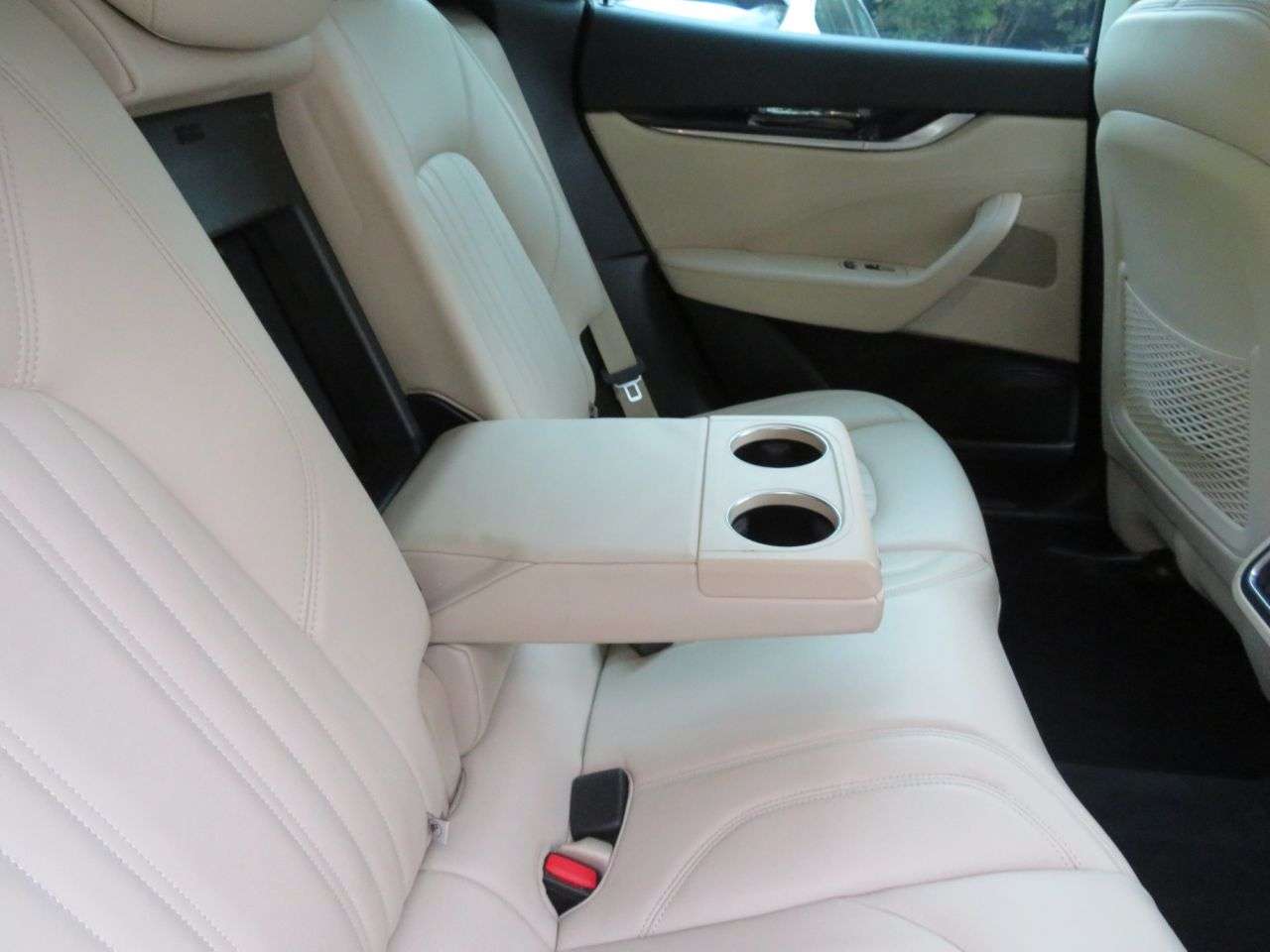 2018 MASERATI LEVANTE 2018 MASERATI LEVANTE