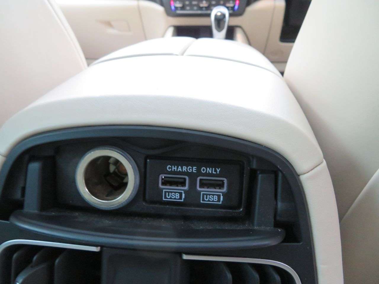 2018 MASERATI LEVANTE 2018 MASERATI LEVANTE