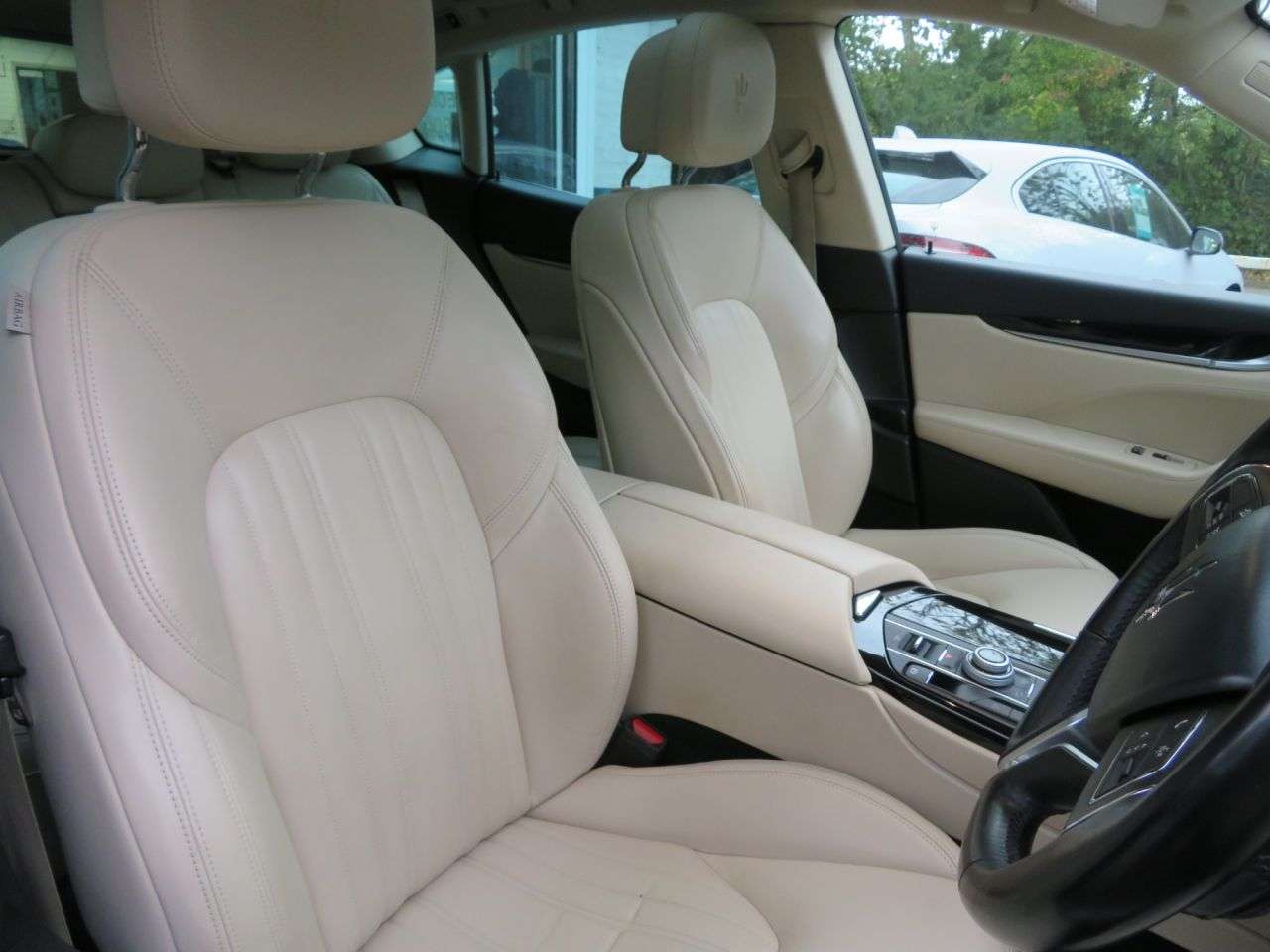 A 2018 MASERATI LEVANTE 3.0D V6 SUV 5dr Diesel ZF 4WD Euro 6 (s/s) (275 ps) Automatic Four Wheel Dr A 2018 MASERATI LEVANTE 3.0D V6 SUV 5dr Diesel ZF 4WD Euro 6 (s/s) (275 ps) Automatic Four Wheel Dr