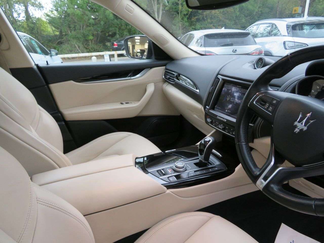 2018 MASERATI LEVANTE 2018 MASERATI LEVANTE