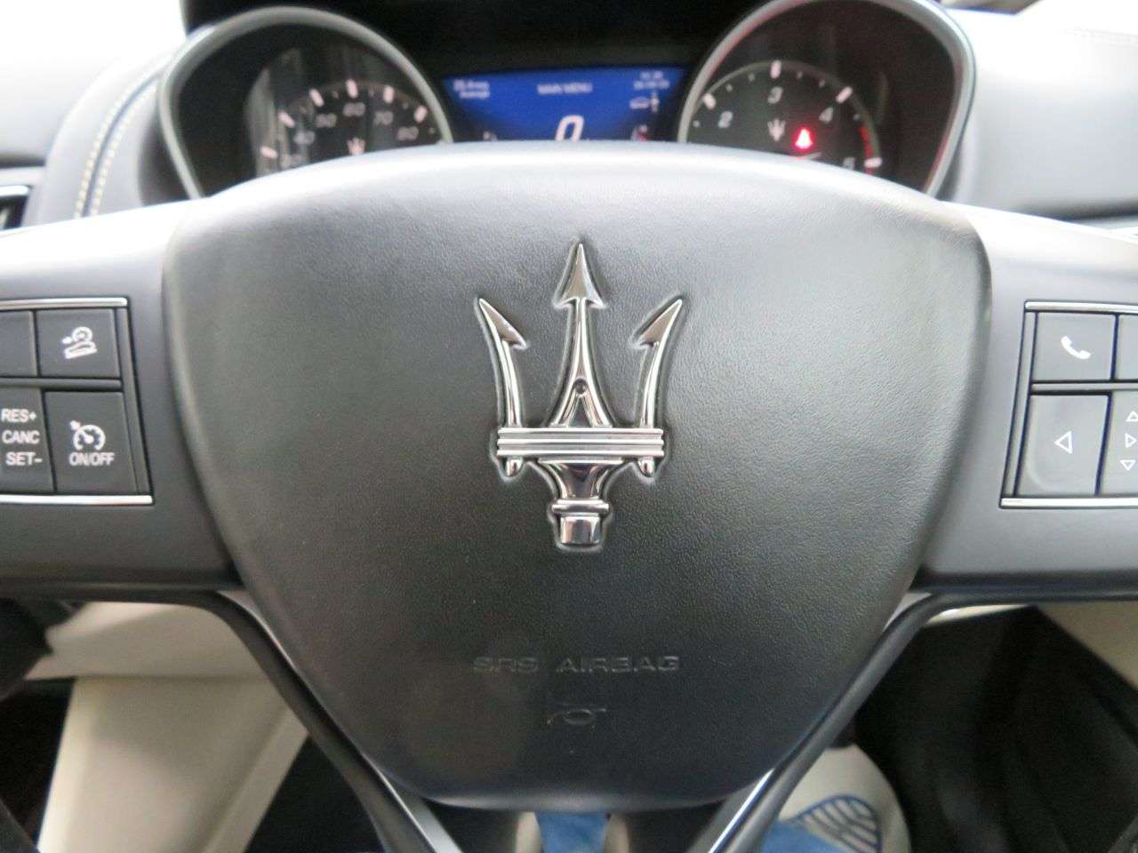 2018 MASERATI LEVANTE 2018 MASERATI LEVANTE