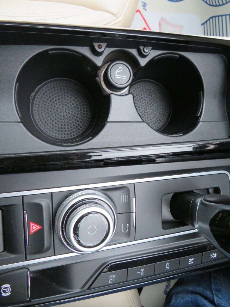 2018 MASERATI LEVANTE 2018 MASERATI LEVANTE