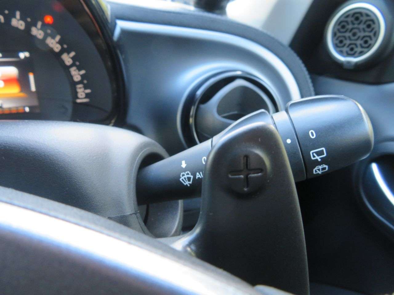 2017 SMART FORFOUR 2017 SMART FORFOUR