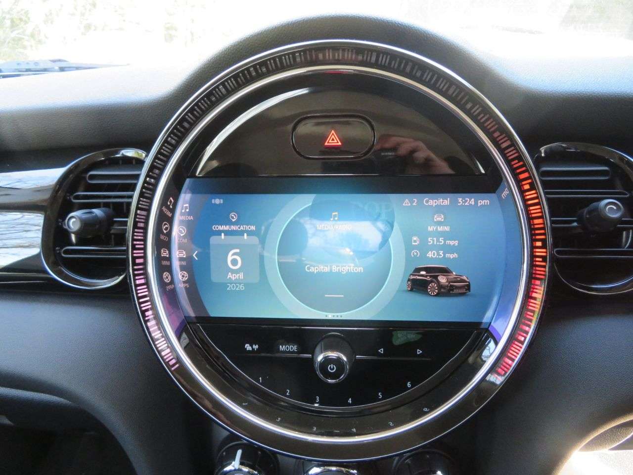 A 2021 MINI HATCH 1.5 Cooper Classic Hatchback 3dr Petrol Manual Euro 6 (s/s) (136 ps) 8.8" T A 2021 MINI HATCH 1.5 Cooper Classic Hatchback 3dr Petrol Manual Euro 6 (s/s) (136 ps) 8.8" T