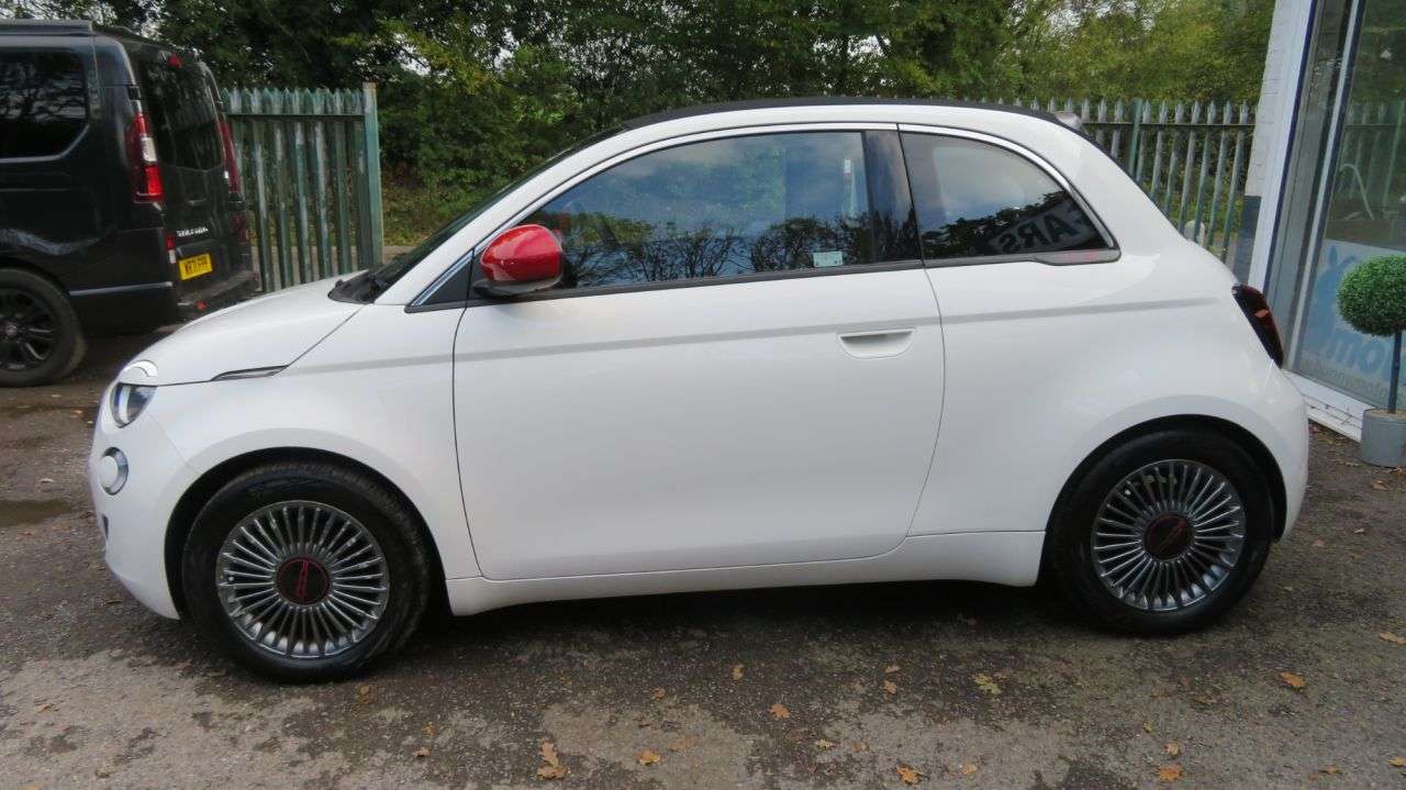 2022 FIAT 500E C 2022 FIAT 500E C