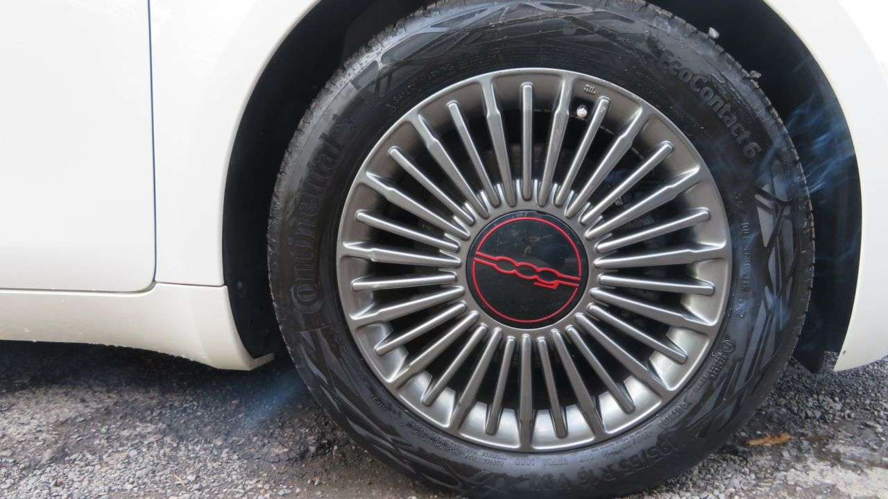 2022 FIAT 500E C 2022 FIAT 500E C