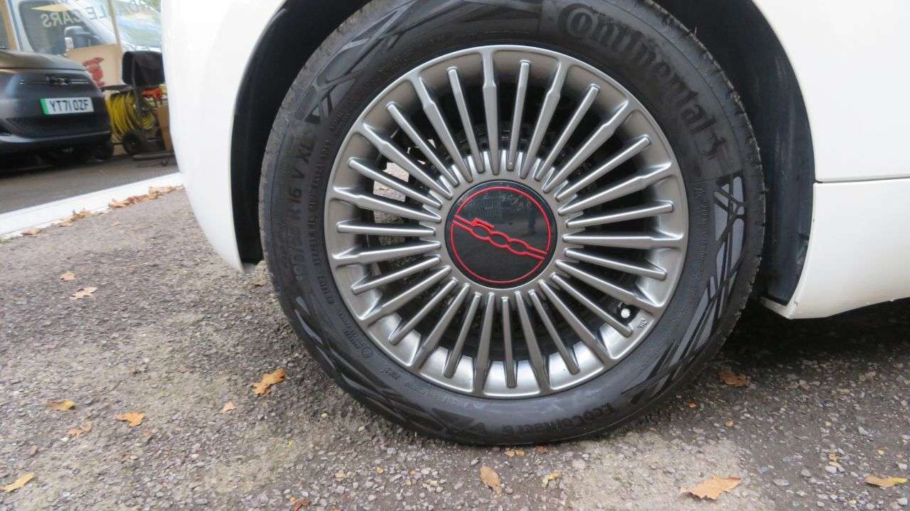 2022 FIAT 500E C 2022 FIAT 500E C