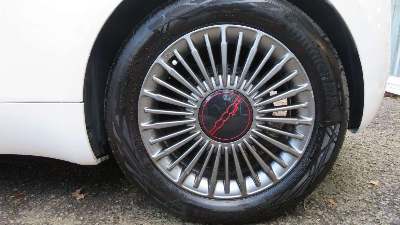 2022 FIAT 500E C 2022 FIAT 500E C