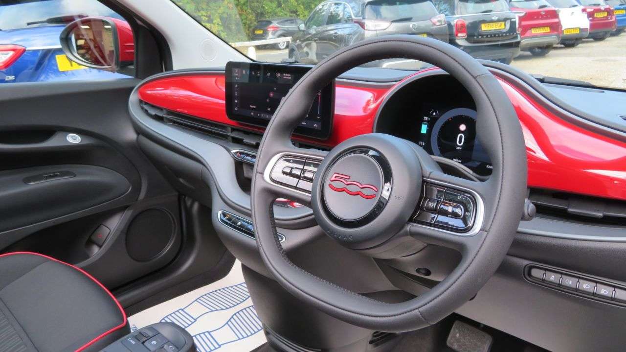 2022 FIAT 500E C 2022 FIAT 500E C