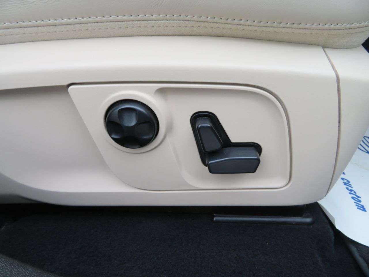 2017 MASERATI LEVANTE 2017 MASERATI LEVANTE