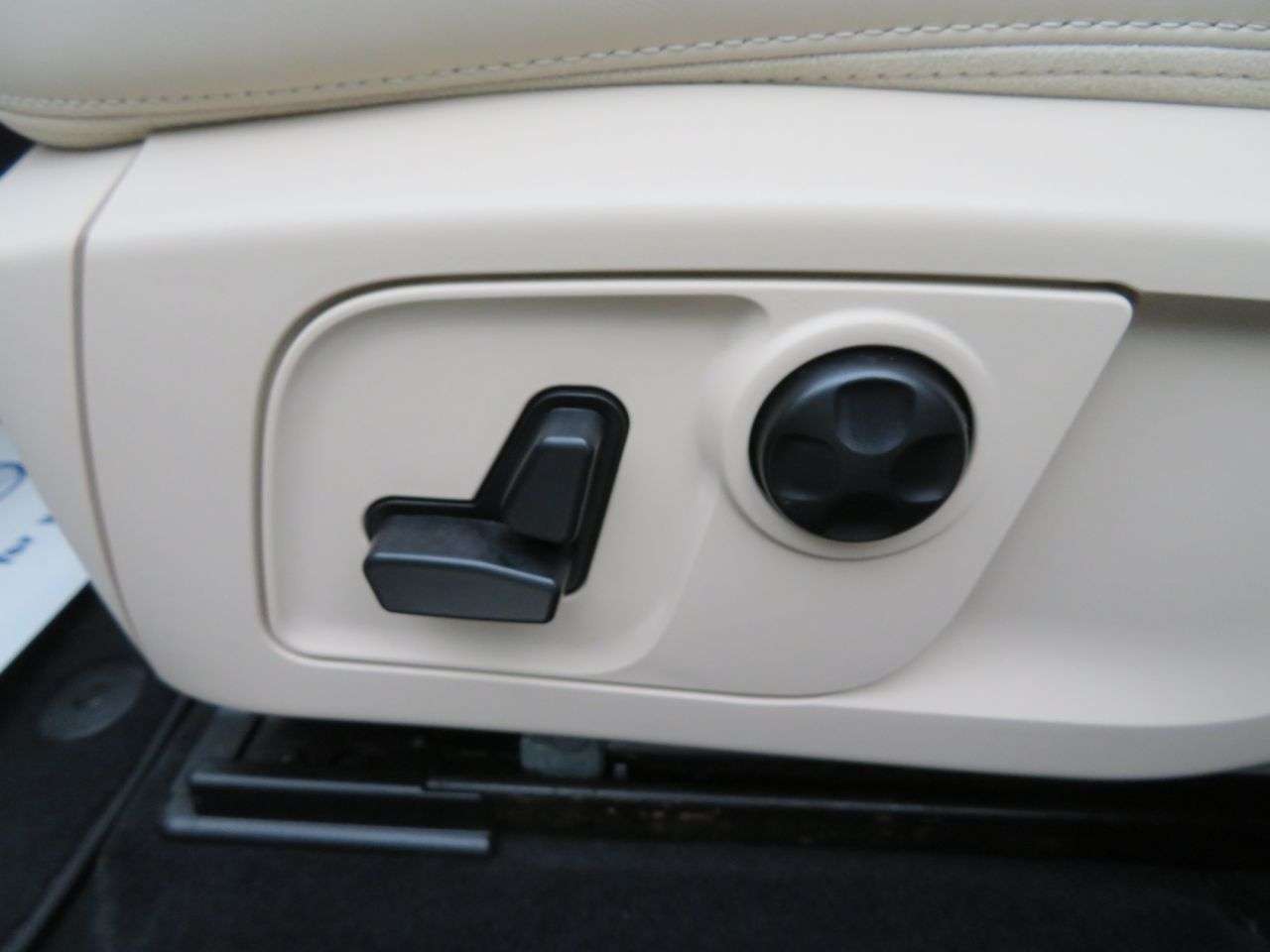 2017 MASERATI LEVANTE 2017 MASERATI LEVANTE