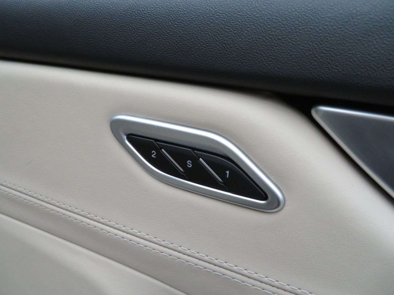 2017 MASERATI LEVANTE 2017 MASERATI LEVANTE