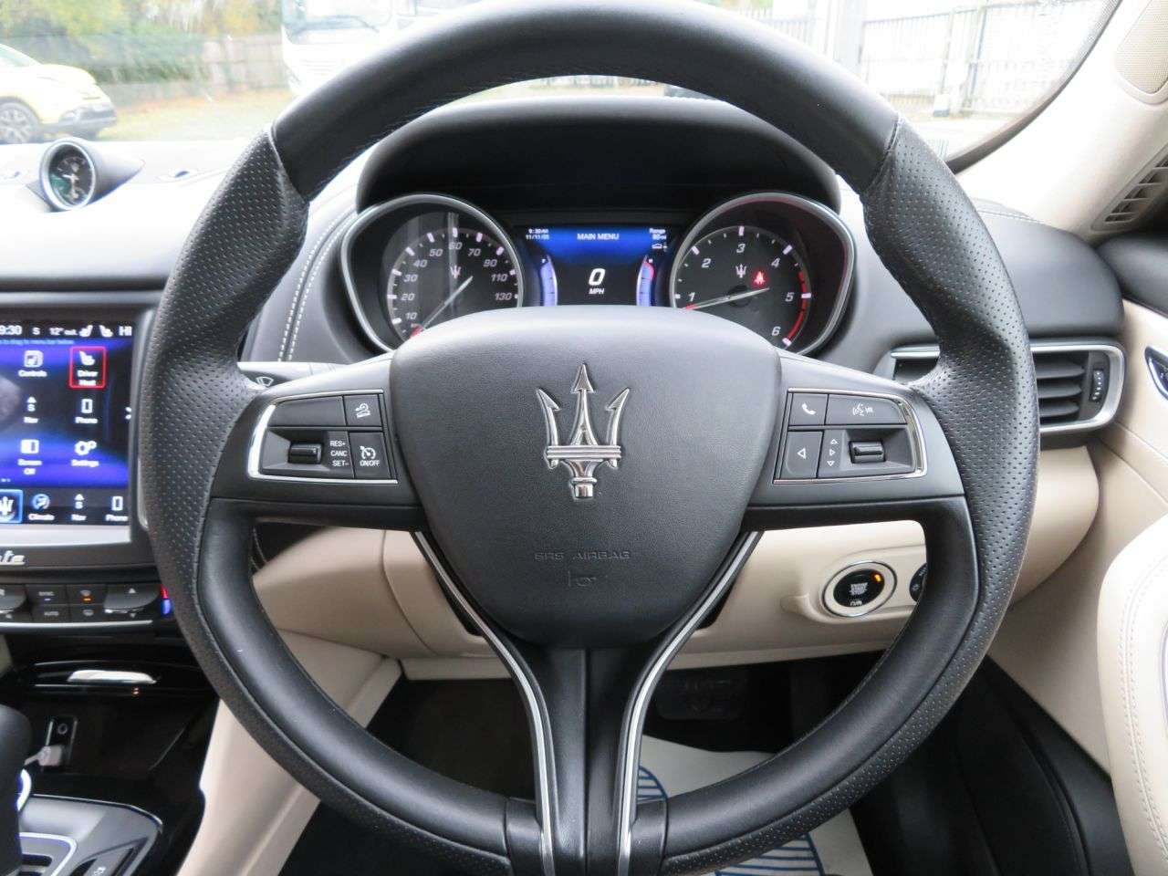 2017 MASERATI LEVANTE 2017 MASERATI LEVANTE