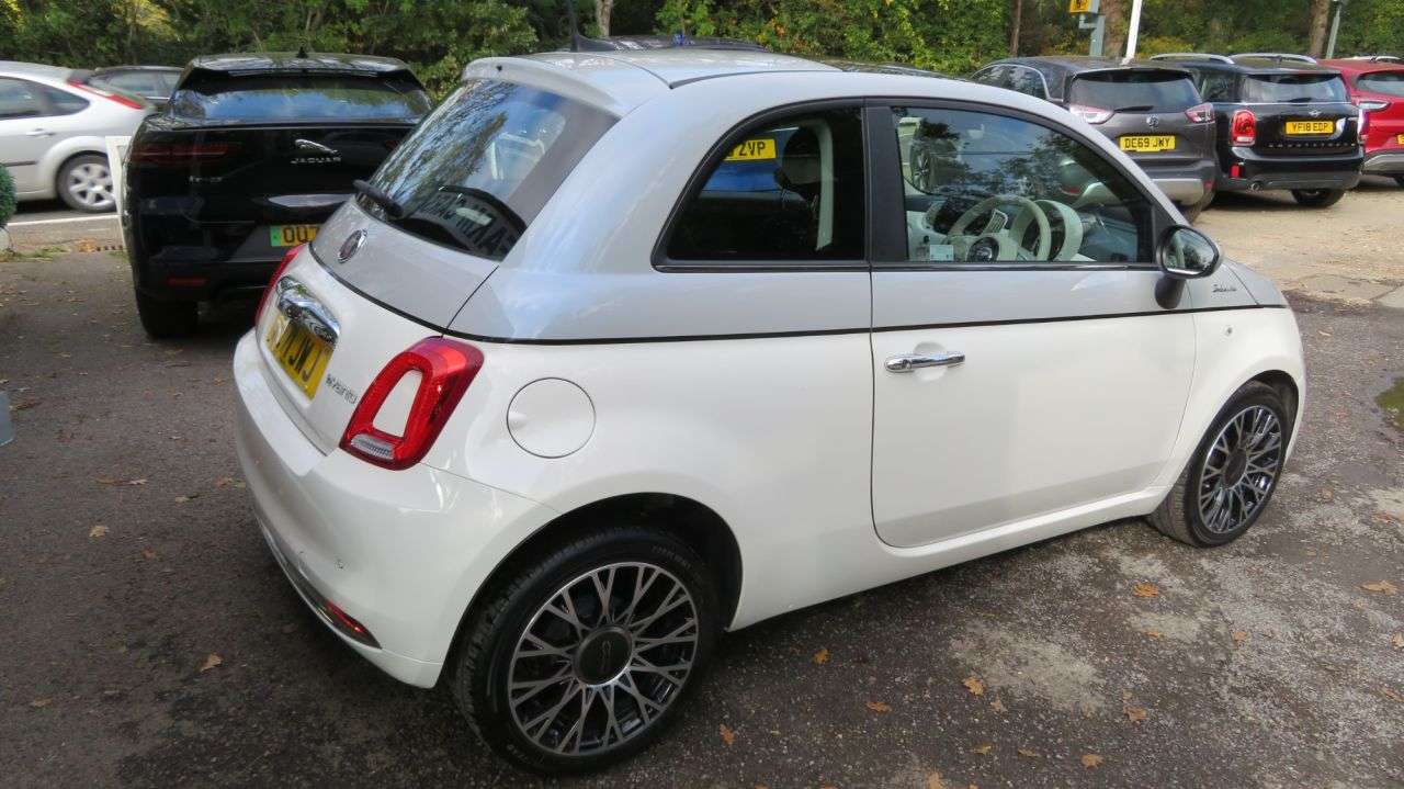 A 2021 FIAT 500 1.0 MHEV Dolcevita Hatchback 3dr Petrol Manual Euro 6 (s/s) (70 bhp) 16" AL A 2021 FIAT 500 1.0 MHEV Dolcevita Hatchback 3dr Petrol Manual Euro 6 (s/s) (70 bhp) 16" AL
