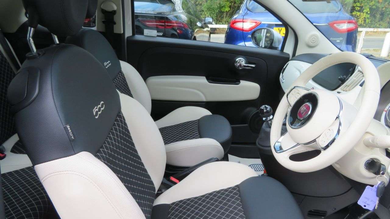 A 2021 FIAT 500 1.0 MHEV Dolcevita Hatchback 3dr Petrol Manual Euro 6 (s/s) (70 bhp) 16" AL A 2021 FIAT 500 1.0 MHEV Dolcevita Hatchback 3dr Petrol Manual Euro 6 (s/s) (70 bhp) 16" AL
