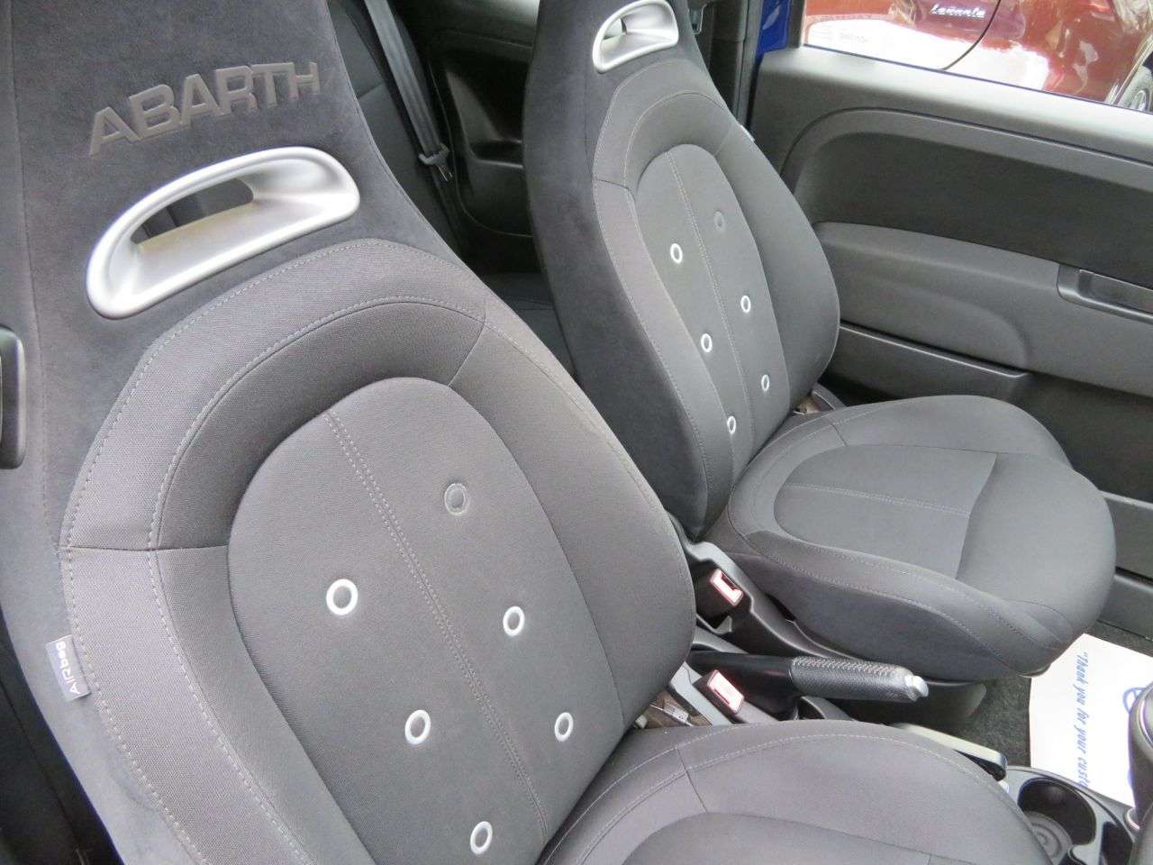 2016 ABARTH 595 2016 ABARTH 595