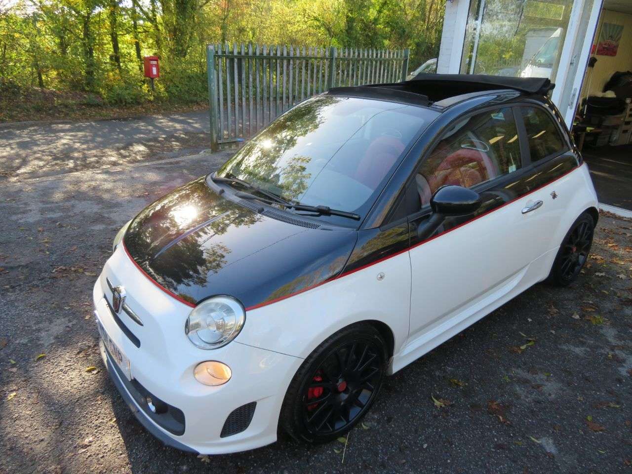 2011 ABARTH 595C 2011 ABARTH 595C