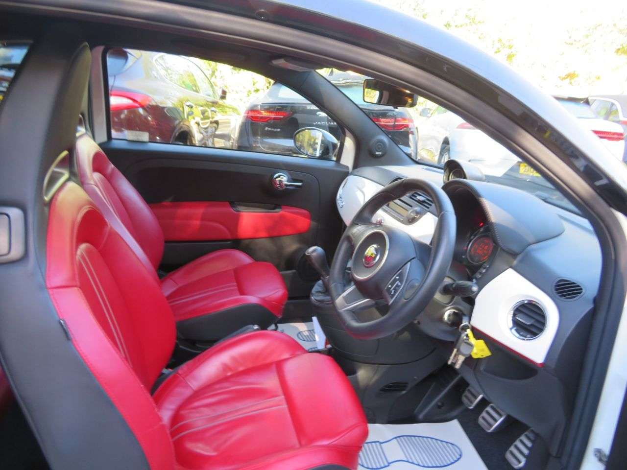 2011 ABARTH 595C 2011 ABARTH 595C