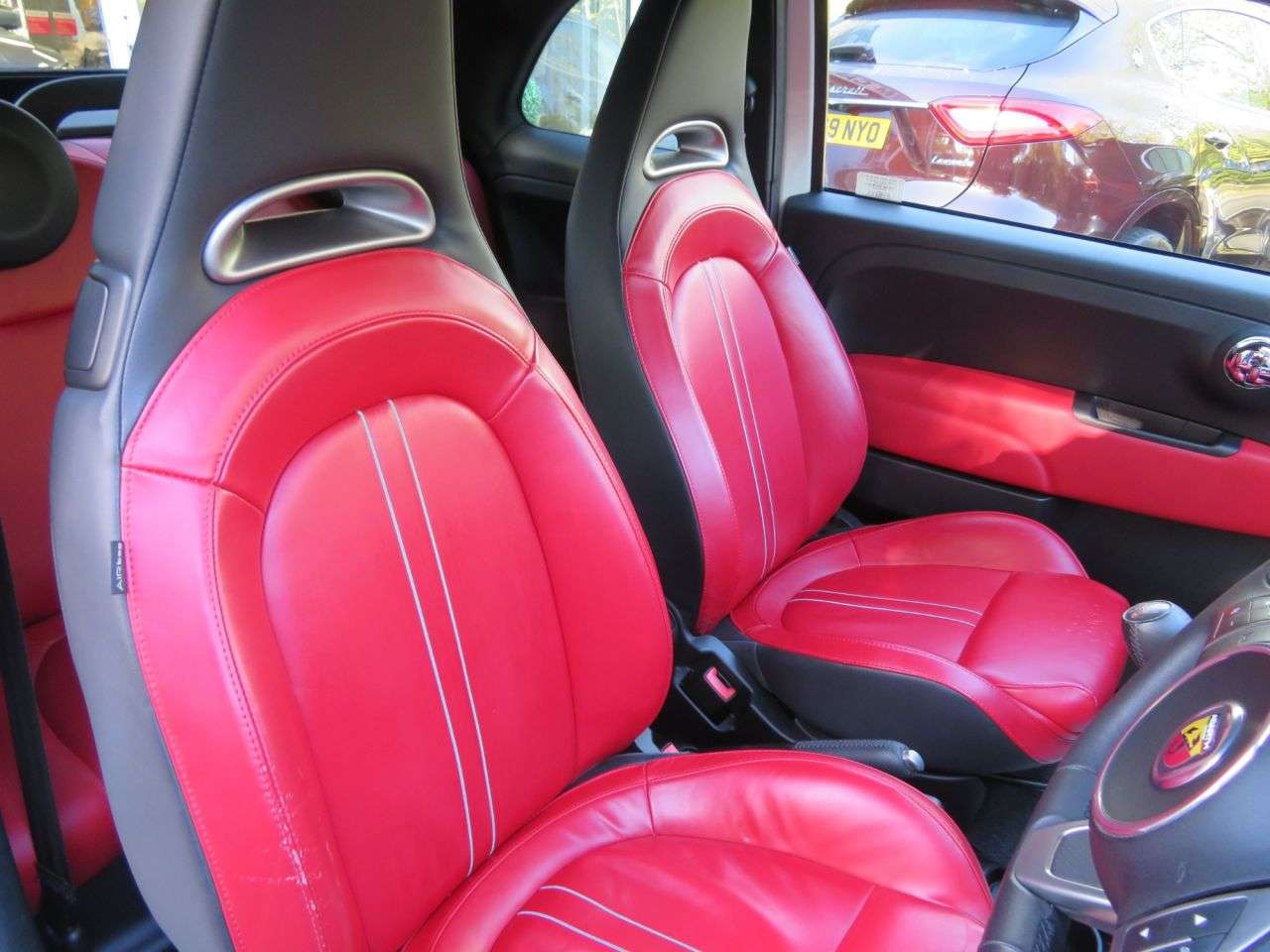 2011 ABARTH 595C 2011 ABARTH 595C