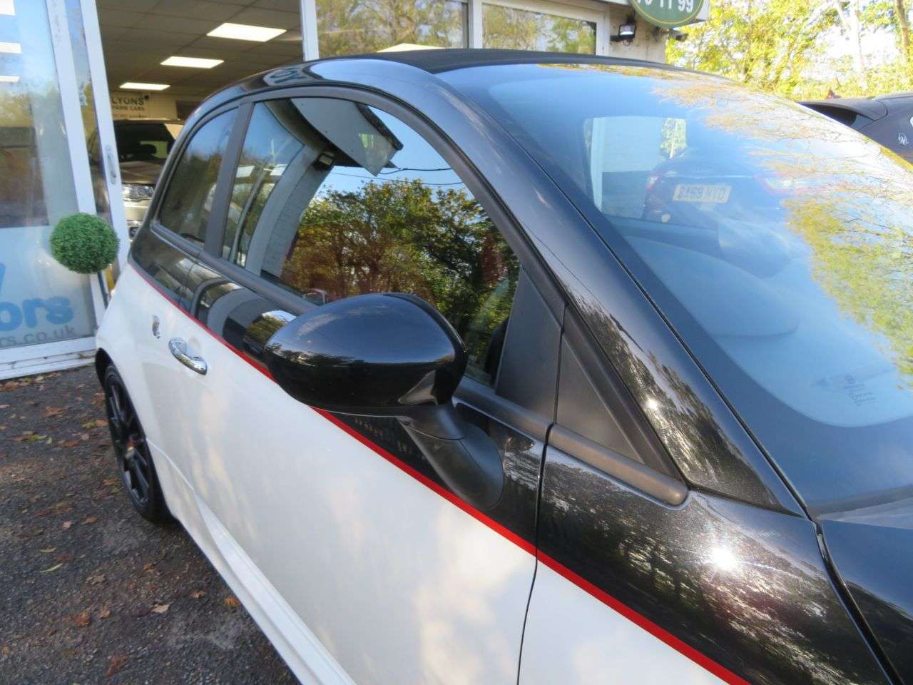 2011 ABARTH 595C 2011 ABARTH 595C