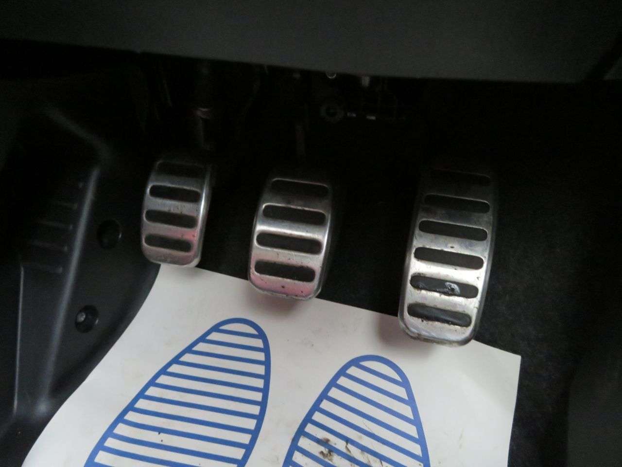 2011 ABARTH 595C 2011 ABARTH 595C