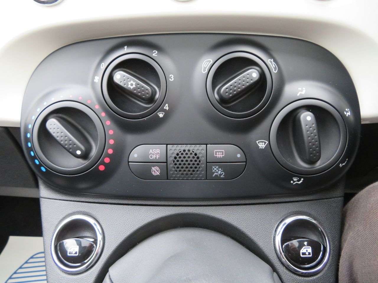 2023 FIAT 500 2023 FIAT 500