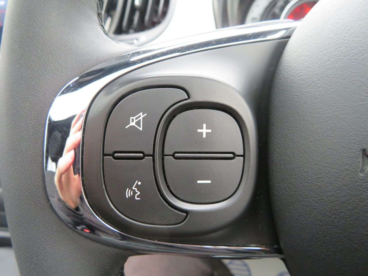 2023 FIAT 500 2023 FIAT 500