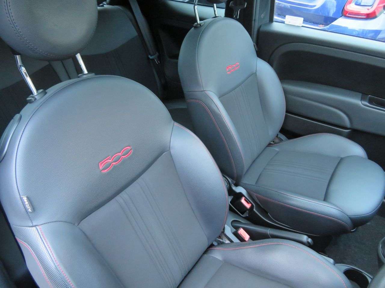 2021 FIAT 500 2021 FIAT 500