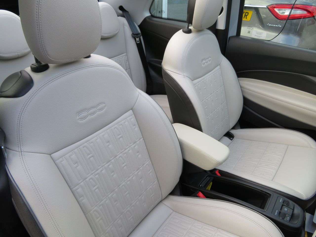 2021 FIAT 500E C 2021 FIAT 500E C