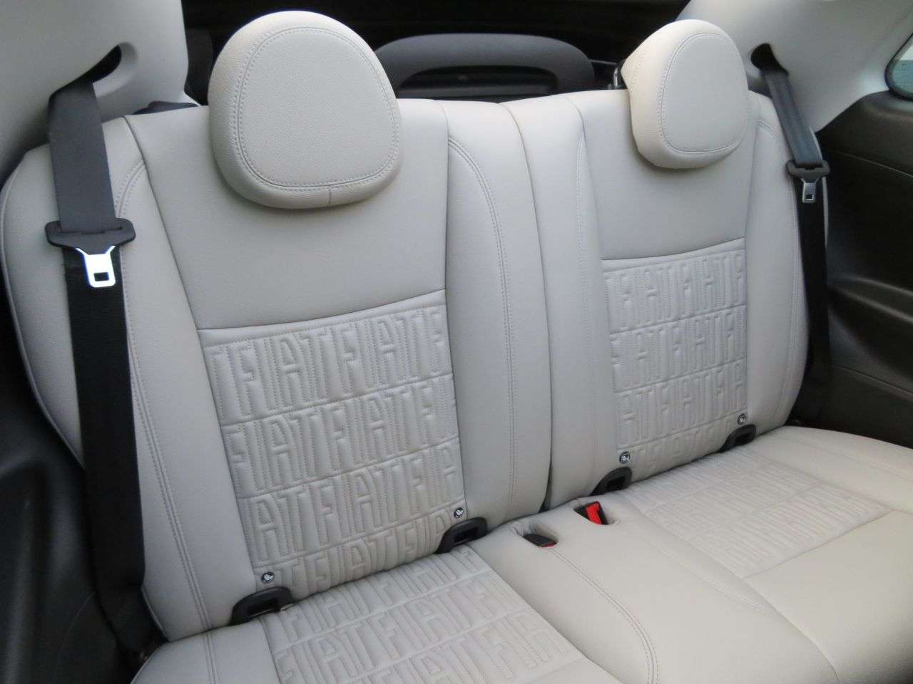 2021 FIAT 500E C 2021 FIAT 500E C