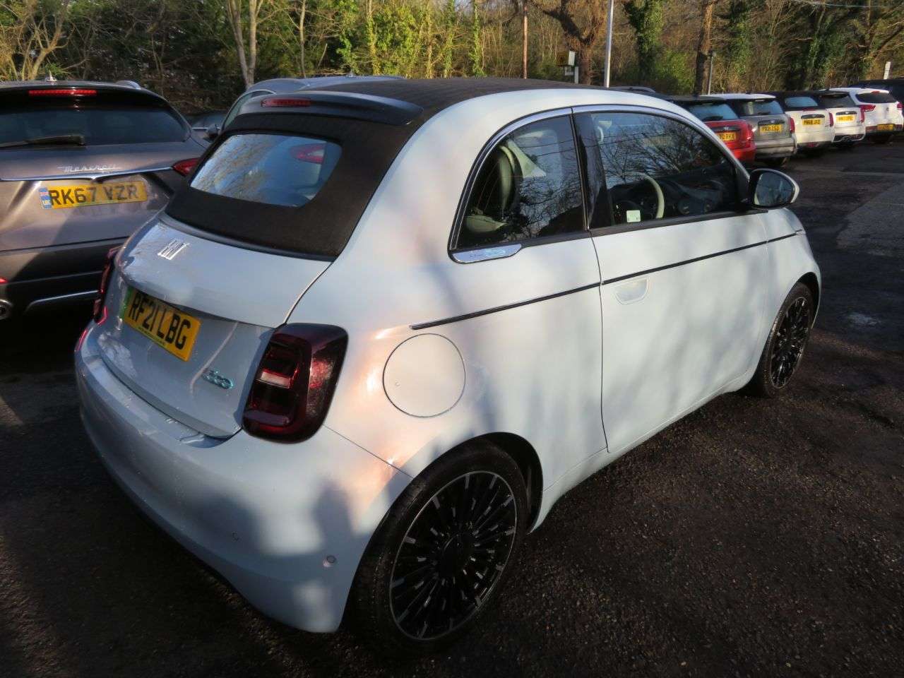 2021 FIAT 500E C 2021 FIAT 500E C